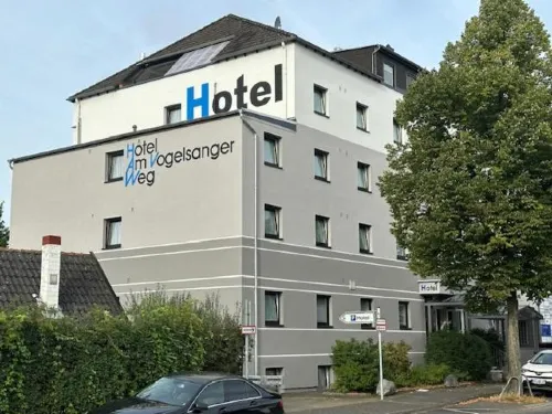 Hotel Am Vogelsanger Weg - 3 Yıldız