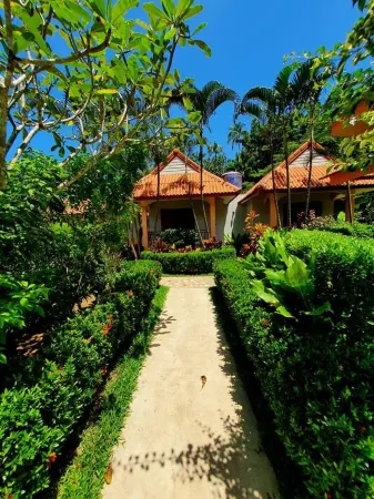 Boonya Resort Koh Chang Отели рядом с достопримечательностью «Чанг»