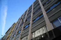 Hotel Spot Family Suites Hotel di Porto