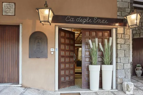 Residenza Ca' Degli Enzi - Bed and Breakfasts