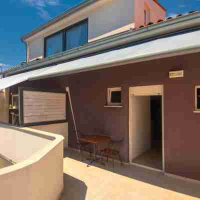 D&A Amphitheatre Apartments with Free Parking Hotel Exterior