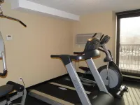 Days Inn by Wyndham Calgary Northwest - salle de sport