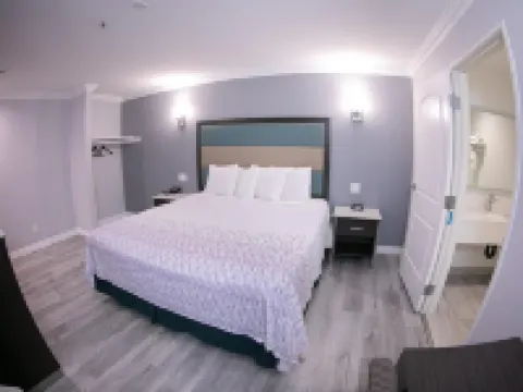 Travelodge Inn & Suites by Wyndham West Covina Hotels in West Covina