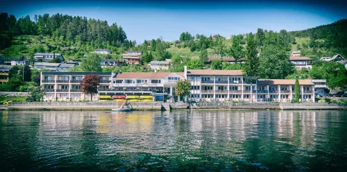Strand Fjordhotel Hotels in Ulvik
