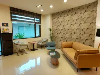 Riverbank Villa Hotels in Yilan