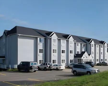 St Clair Inn and Suites