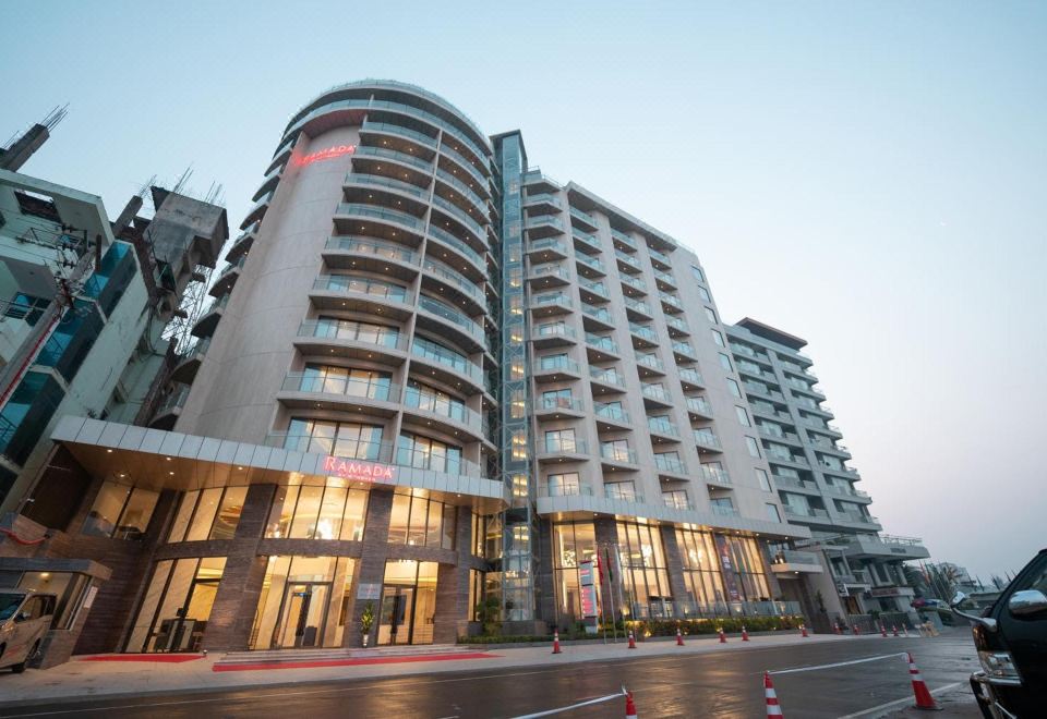 라마다 바이 윈덤 콕스 바자르 콜라톨리 비치