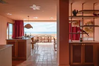 Bikini Island & Mountain Hotel Es Trenc -Adults Only- - bar