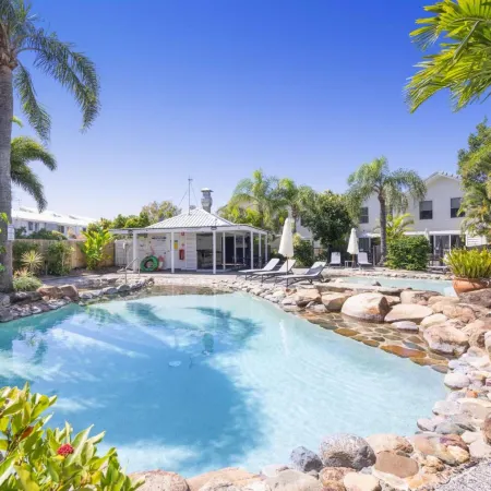 Skippers Cove Waterfront Resort