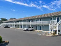 Seabird Lodge Fort Bragg - parking