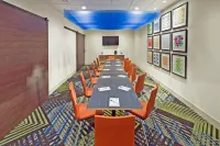 Holiday Inn Express & Suites Indianapolis NW - Zionsville Hotels in Perry Township