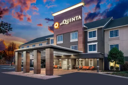 La Quinta Inn & Suites by Wyndham Cookeville