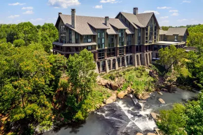 Grand Bohemian Lodge Greenville, Autograph Collection Hotels in der Nähe von Warehouse Theatre
