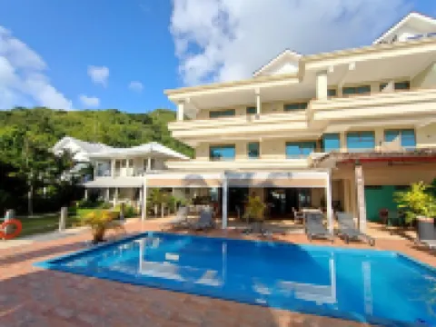 Crown Beach Hotel Seychelles