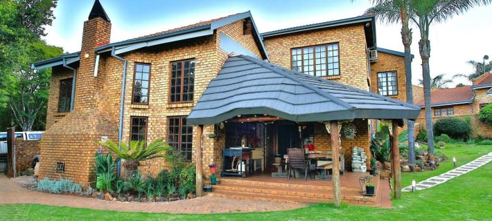 Mereke Manor Hotels in Centurion