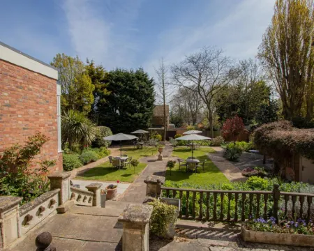 Cley Hall Hotels in Spalding