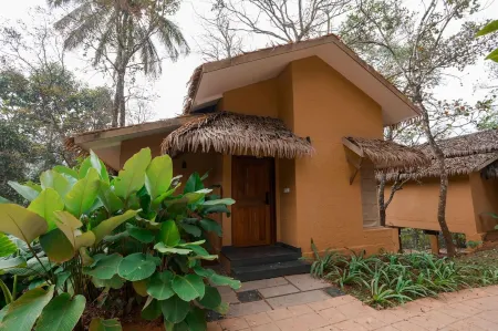 Maple Ash Resort Отели рядом с достопримечательностью «Kakkadampoyil.hills view vythiri»