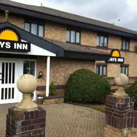 Days Inn by Wyndham Abington M74