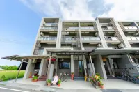 Sports Home Hotels near Zhang Mei Ama's Farm Pet Paradise