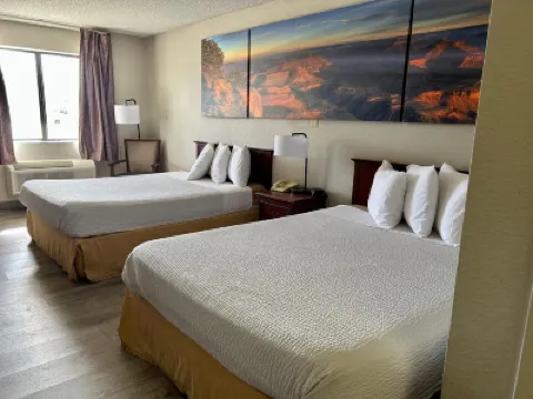 Days Inn by Wyndham Kingman West Hotel a 
