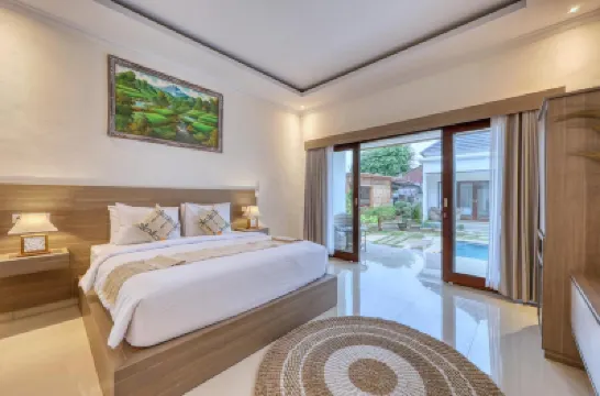 كيلينجكينج تاتاكان فيلا Hotels near شاطئ كالينجينج (Kelingking Beach)