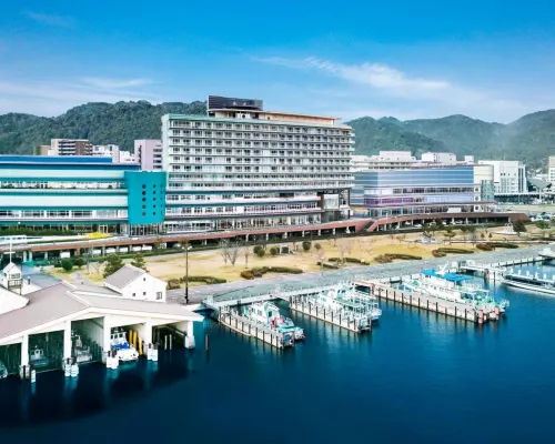 Biwako Hotel Hotels near Nagara Shrine