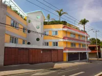 La Casa del Reloj - Zona de Hospitales Отели рядом с достопримечательностью «Торговый центр Gransur»