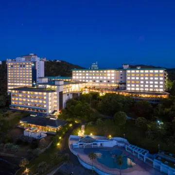 Toba Seaside Hotel