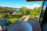 RiverTree Resort Chiangkhan - Hot Tub