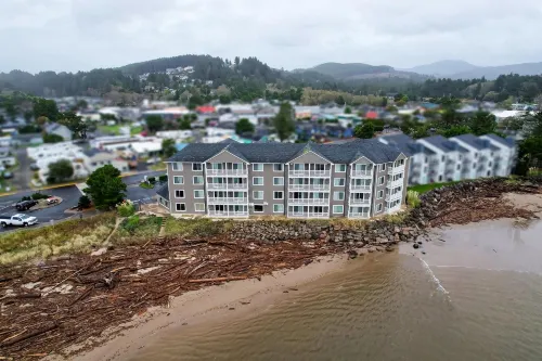 Siletz Bay Beachfront Hotel by OYO Lincoln City Hotel a Gleneden Beach