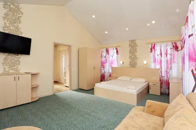 Guest House Orchid Hotels near St. Constantine's Tower