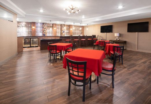 라마다 바이 윈덤 버뱅크 에어포트