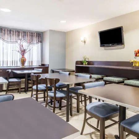 Microtel Inn & Suites by Wyndham Georgetown