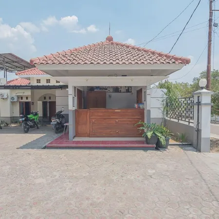 RedDoorz Plus Near Rsud Majalengka