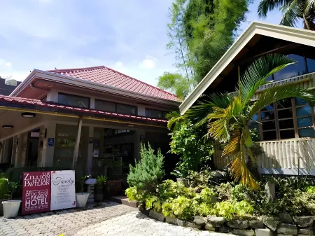 Zillion Pavilion Family & Business Hotel