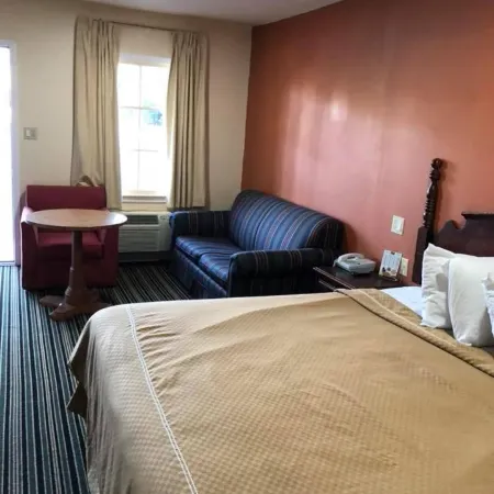 Scottish Inn and Suites Perry