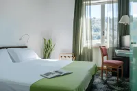 LH Hotel Arca Street Art