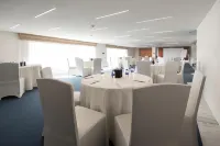 Prime Al Corniche Hotel