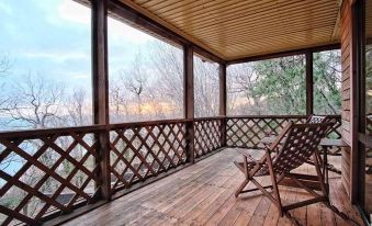 Green Wood Mini-Hotel