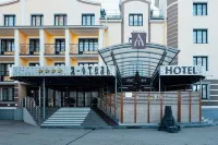 Я-Отель Отели рядом с достопримечательностью «Мемориал Славы (Вечный огонь, Воинское мемориальное кладбище) 1941-1945 гг.»