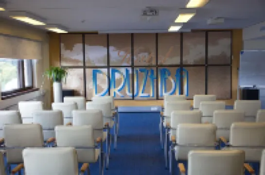 Druzhba Hotels in Vyborgsky District