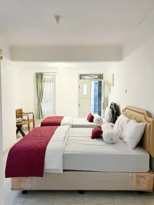 Villa Pesona Merapi Dengan 4 Bedroom Hotels in Minomartani