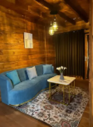 Dringo Cabin House