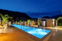Rota Kilidonia Karaöz Suites&Villas - piscina