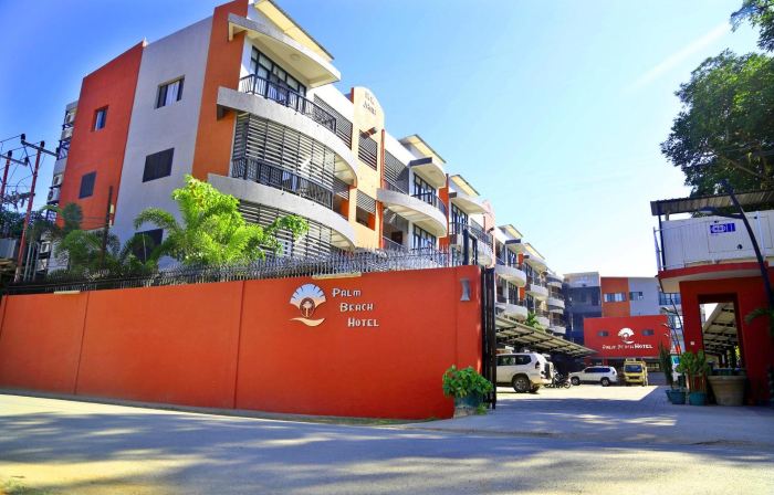 Palm Beach Hotel