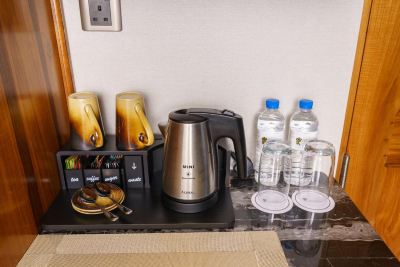 Deluxe Room With Sea View Araliya Beach Resort and Spa Photo