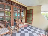 Cibulan Indah Hotel - Motels