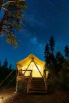 Under Canvas Yosemite - parking