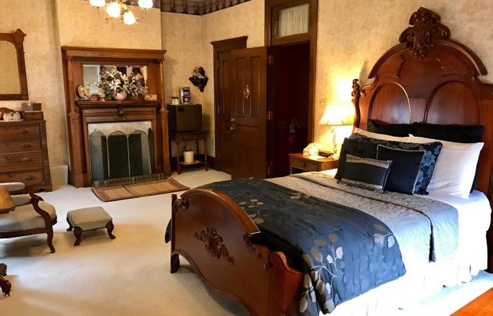 The Redstone Inn and Suites