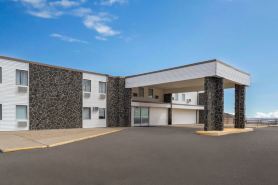 Days Inn by Wyndham Mandan Bismarck Area